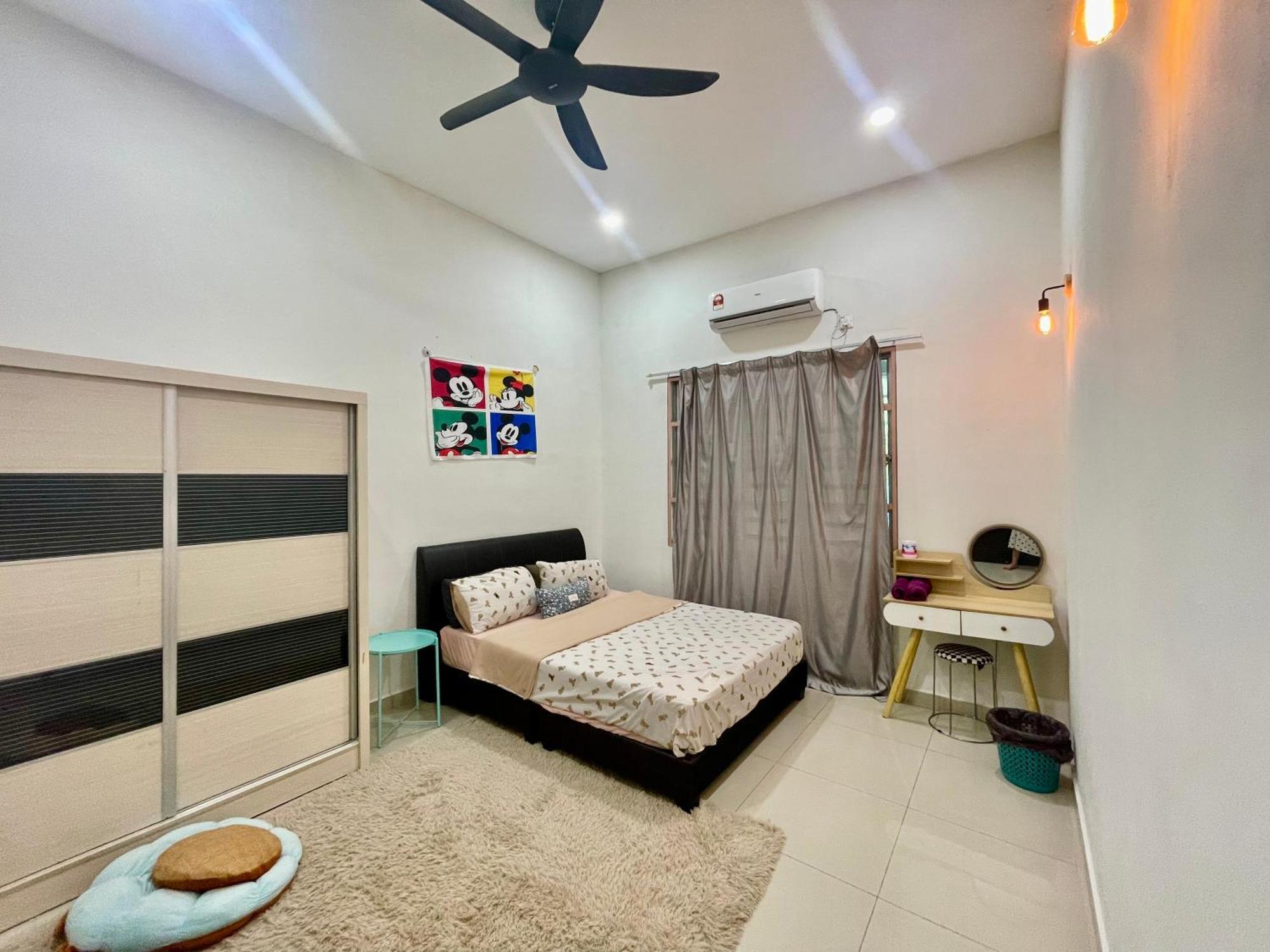 Comfort 36 Entire House At Alma Bukit Mertajam Bagian luar foto