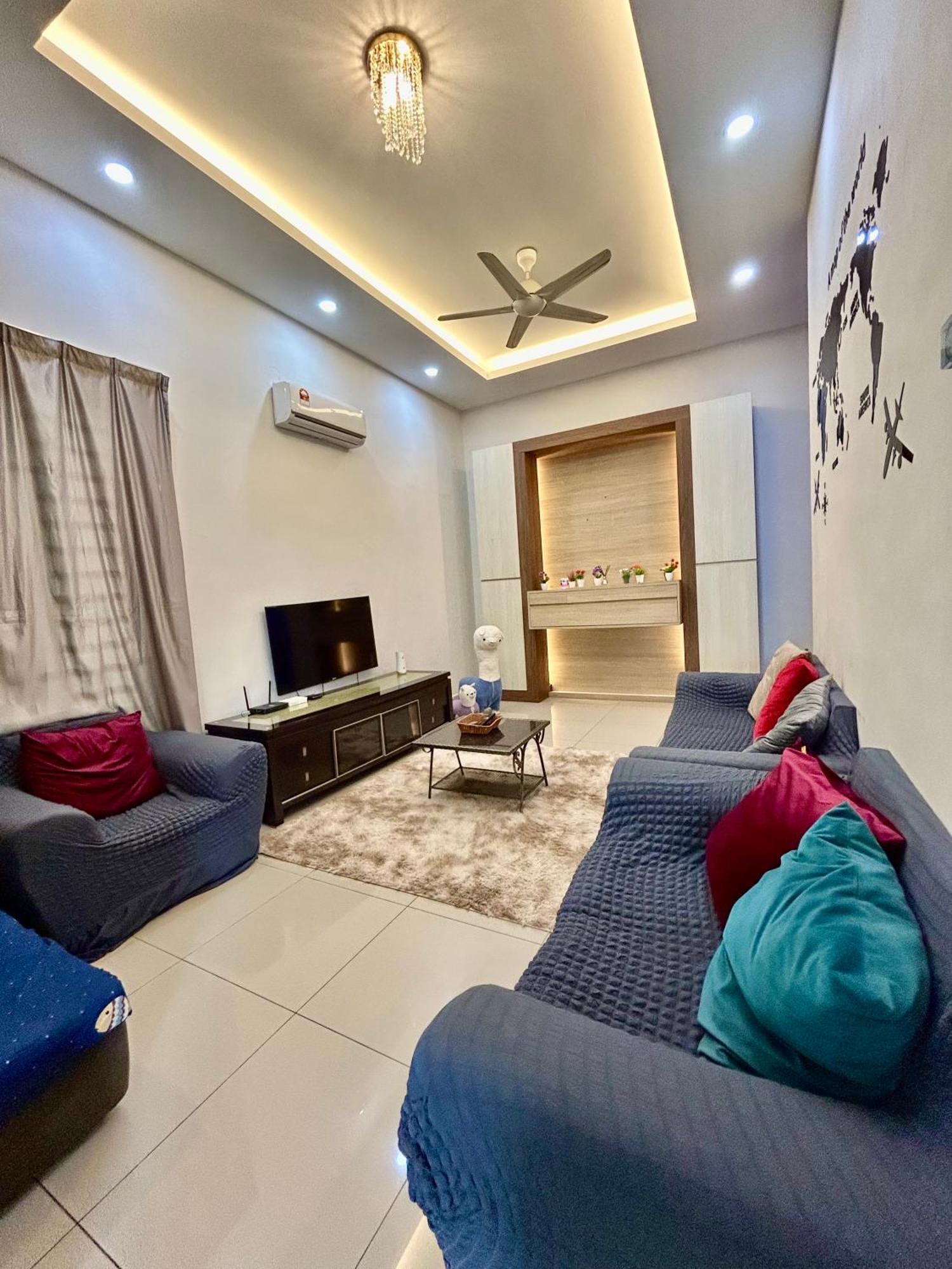 Comfort 36 Entire House At Alma Bukit Mertajam Bagian luar foto